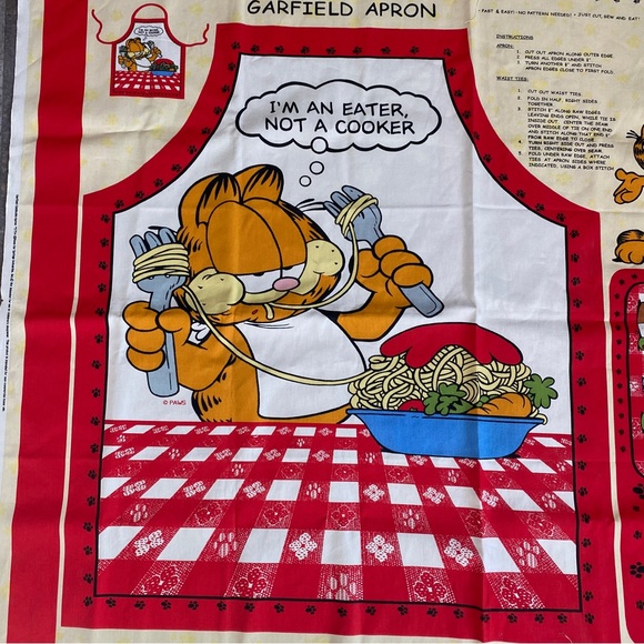 Vintage Garfield Uncut Apron Pattern Fabric - Picture 2 of 6